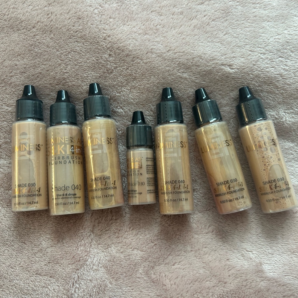 Milani Liquid Foundation Bottles in Warm Beige and Tan Shades